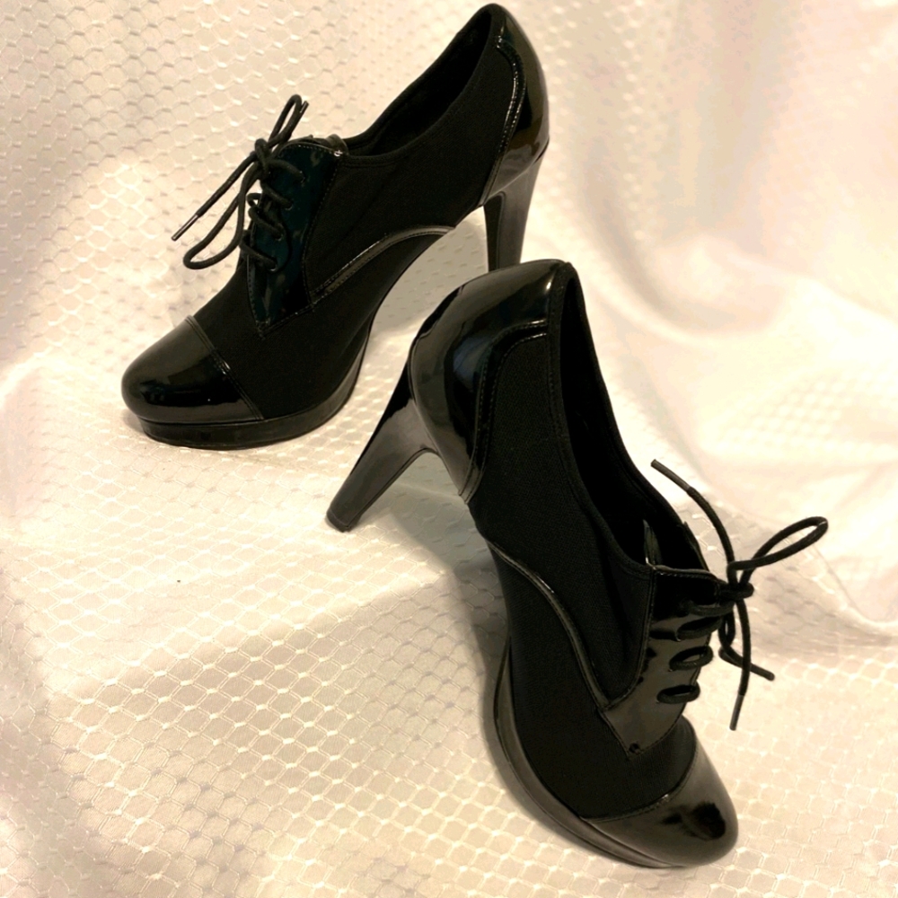 Stretch shoes
